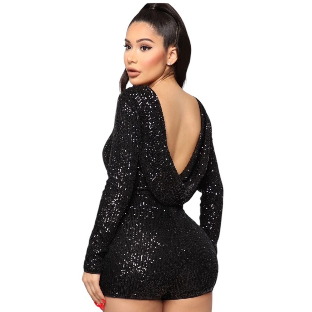 NWT Fashion Nova glitz & Glamor Black sequin Romper 1X